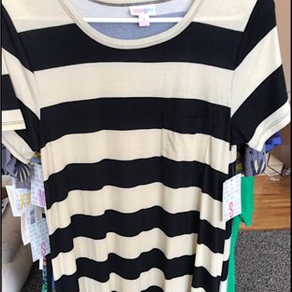 Lularoe Dress - Small Carly